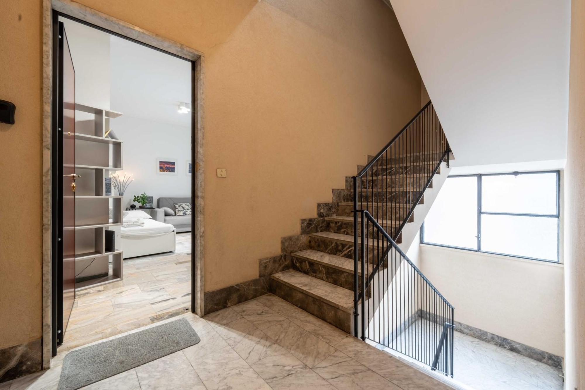 Suite 12 Milano Centro Parking Free Exterior photo